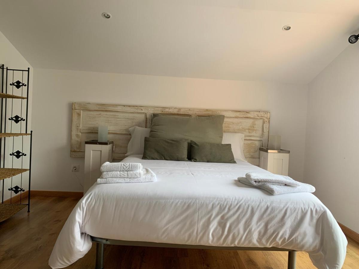 A Cochera Hostel Феррол Экстерьер фото